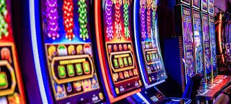 Thẻ Bingo với các con số được đánh dấu ngẫu nhiên